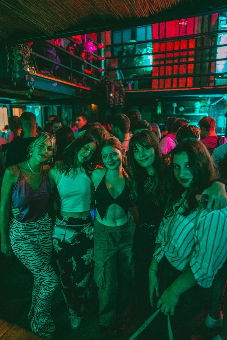 Nightlife Garden 4